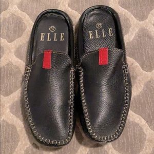 Handstitched Italian leather driving moccasin mule